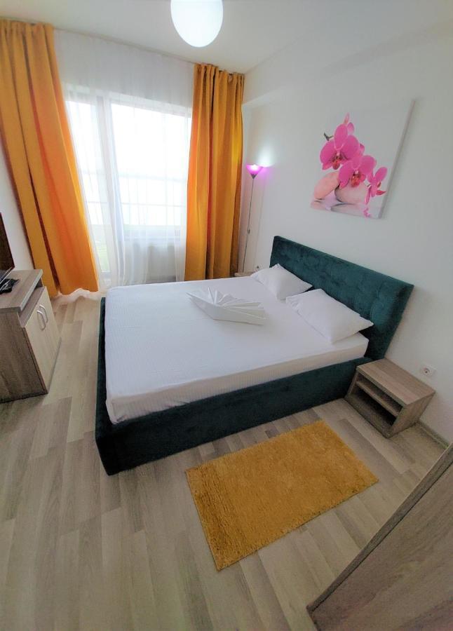 North Club Apartments Mamaia Exteriér fotografie